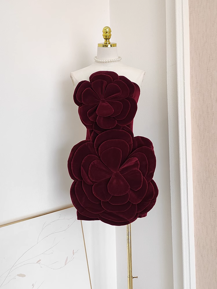 Sexy Sheath Strapless Burgundy Velvet Vacation Dresses Short Burgundy Birthday Dress With Gloves