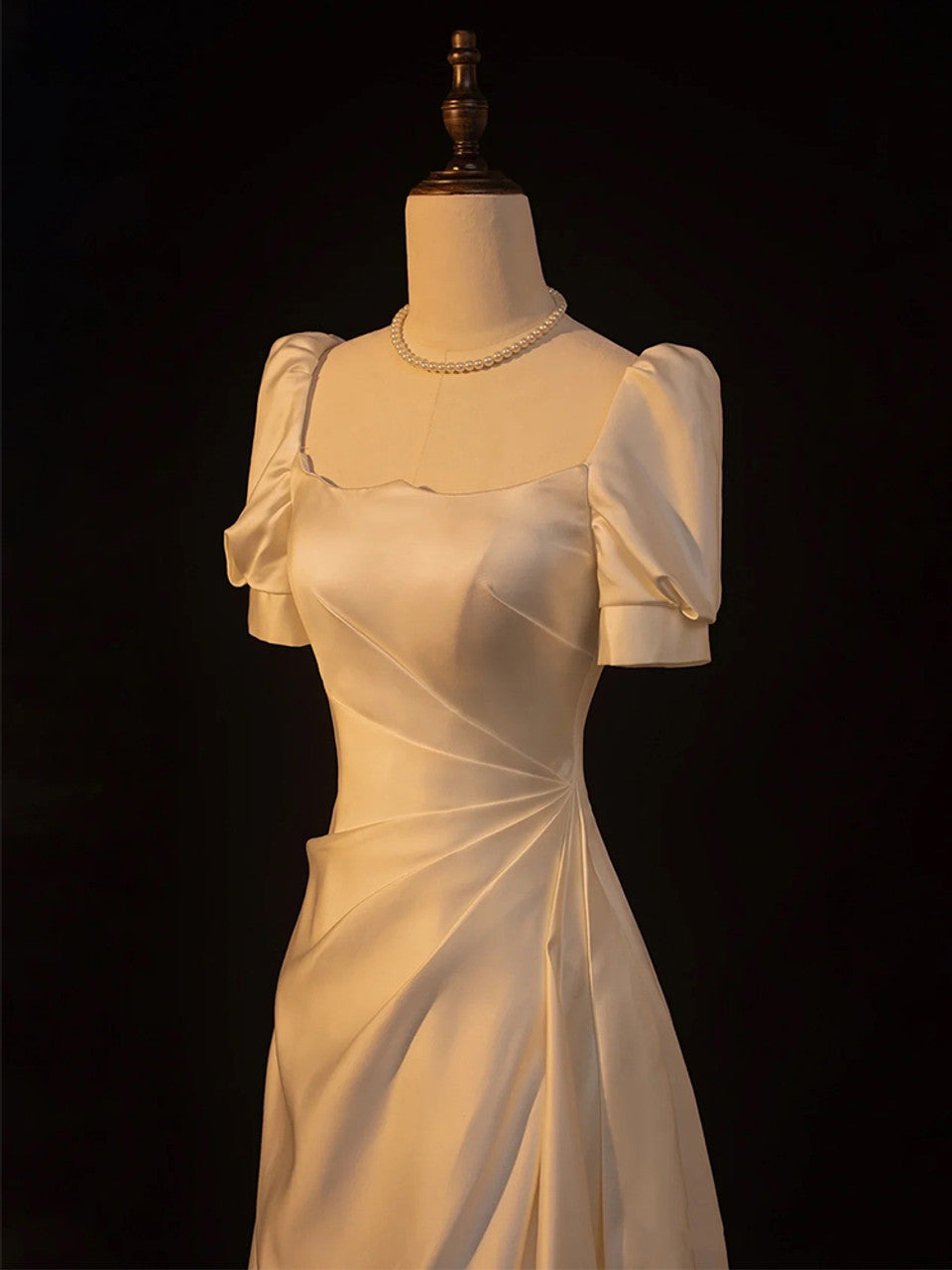 Vintage White Satin Short Sleeve Square Wedding Dress