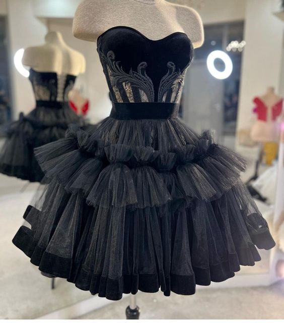 Lace Applique Prom Dresses Tiered Homecoming Dresses