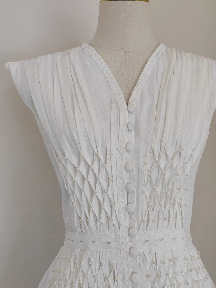 Cute A line V neckline White Lace Vacation Dress Short Birthday Dresses