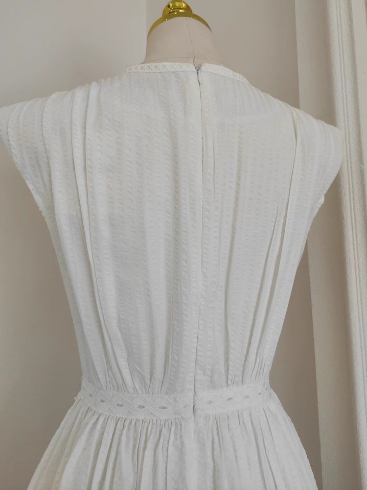 Cute A line V neckline White Lace Vacation Dress Short Birthday Dresses
