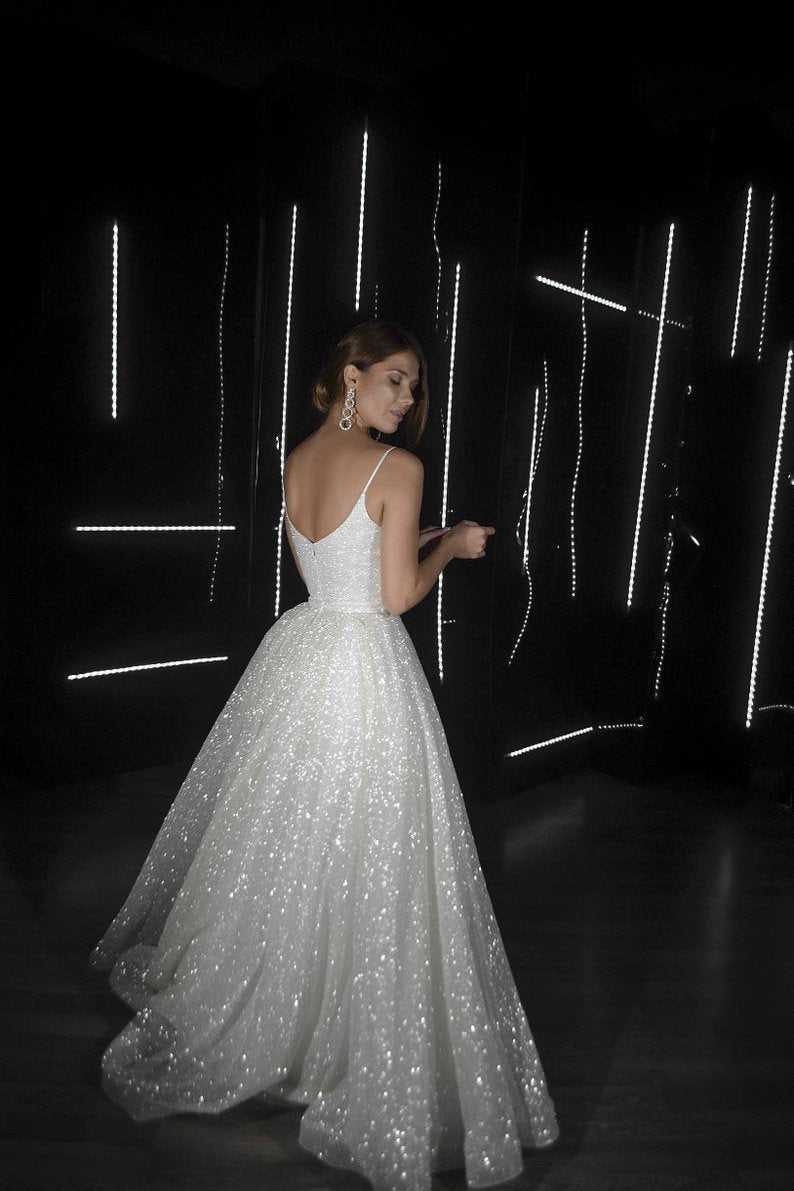 Sparkly V Neck Spaghetti Strap Wedding Dresses Simple Sparkly Tulle Train Wedding Dress