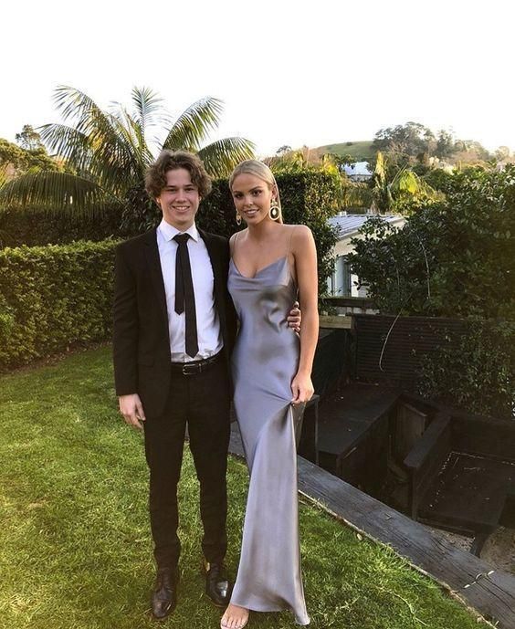 Spaghetti Strap V-neck Sleeveless Long Prom Dress