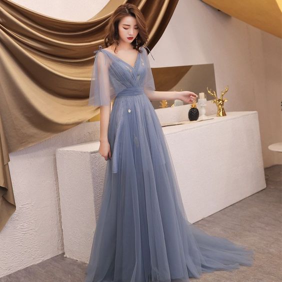 Elegant Grey Summer Evening Dresses A-Line / Princess V-Neck 1/2 Sleeves Appliques Sequins Sweep Train Ruffle Backless Formal Dresses