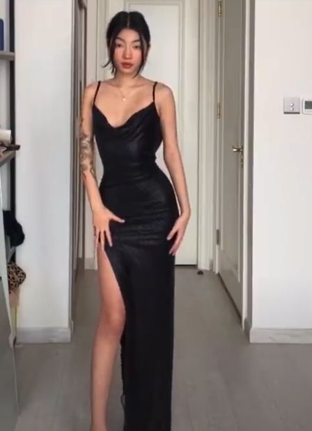 Spghetti Straps Black Long Prom Dress With High Split