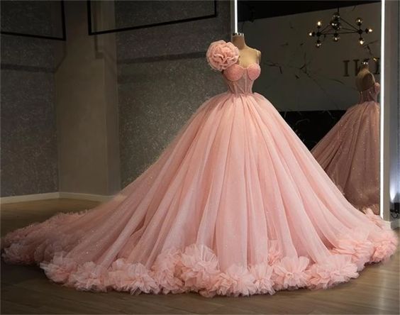 Ruffles Ball Gown Quinceanera Dress Pink Pleats Spaghetti Strap Puffy Sweet 16 Dresses