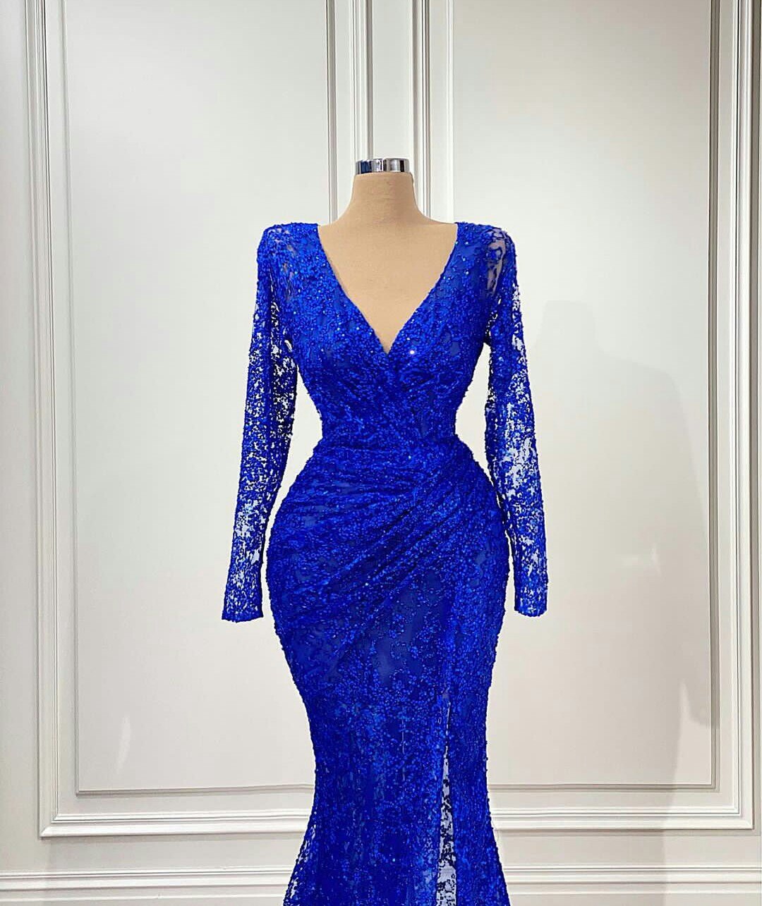 Royal Blue Mermaid Evening Gowns V Neck Long Sleeve Side Split Evening Gowns Red Carpet Illusion Prom Dress