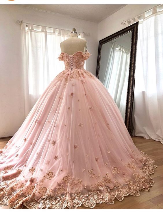 Pink Embroidered Lace Quinceanera Dresses Ball Gowns