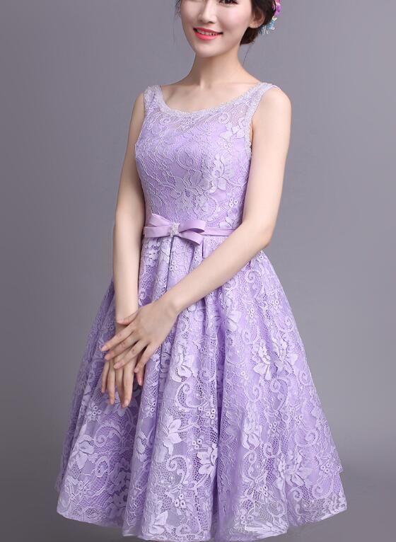Beautiful Light Purple Lace Knee Length Wedding Party Dress, Round Neckline Short Prom Dress