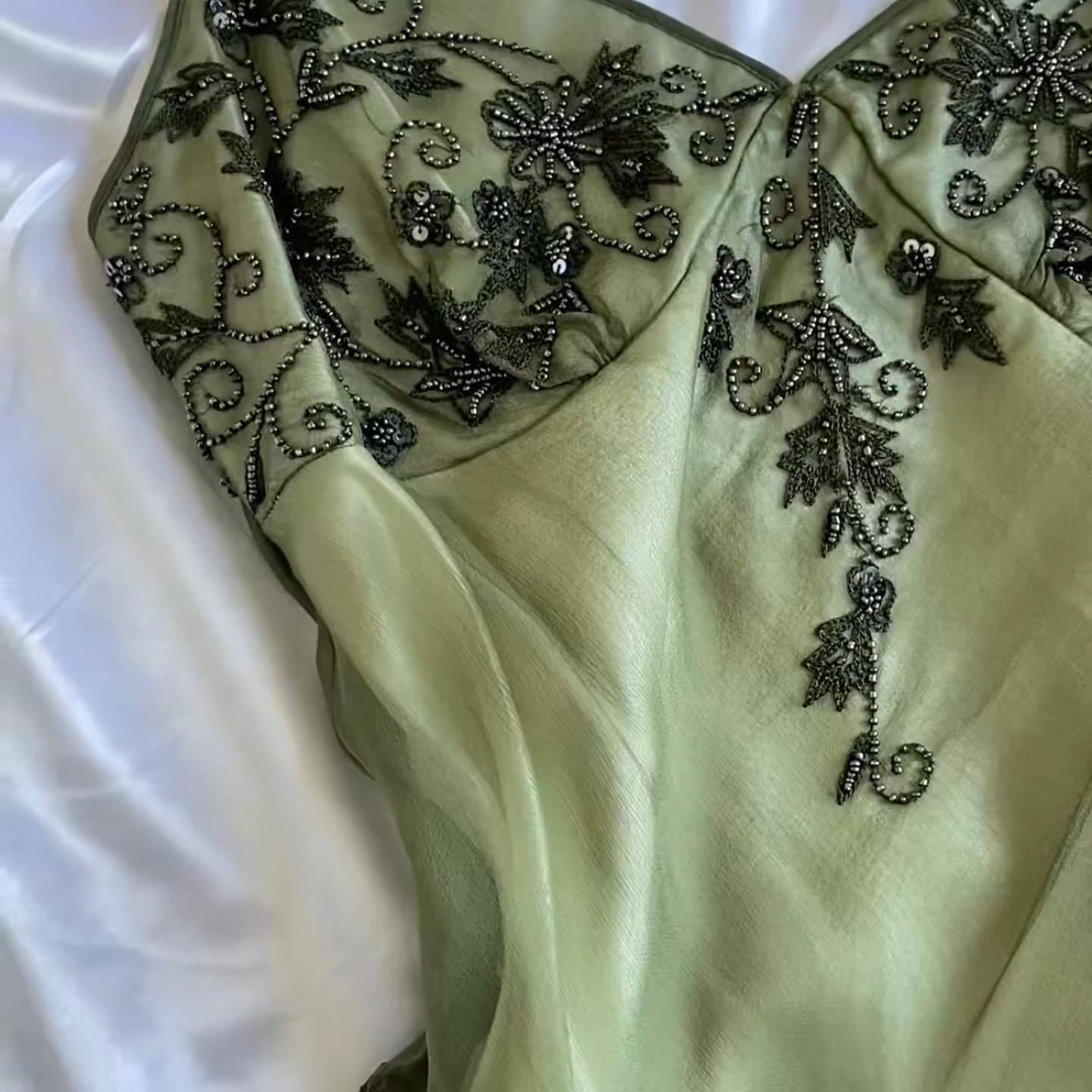 Gorgeous A Line Spaghetti Straps Green Tea Length Prom Dresses Evening Dress