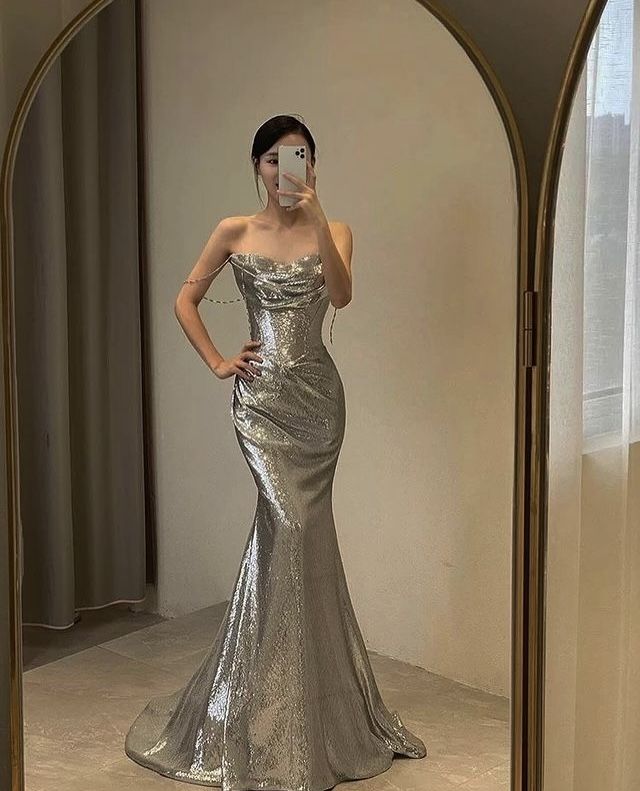 Elegant Mermaid Siver Sequin Prom Dress Sleeveless Evening Party Dress