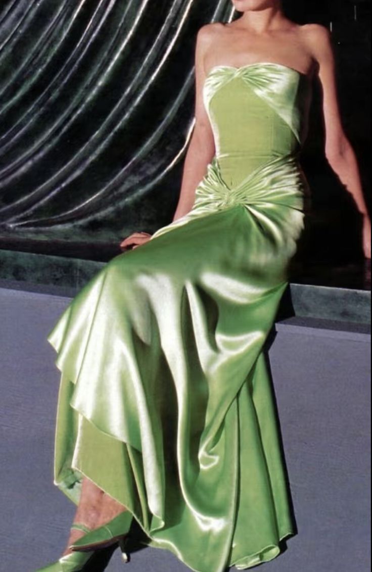 Vintage Strapless Satin Long Green Prom Dresses Evening Dress