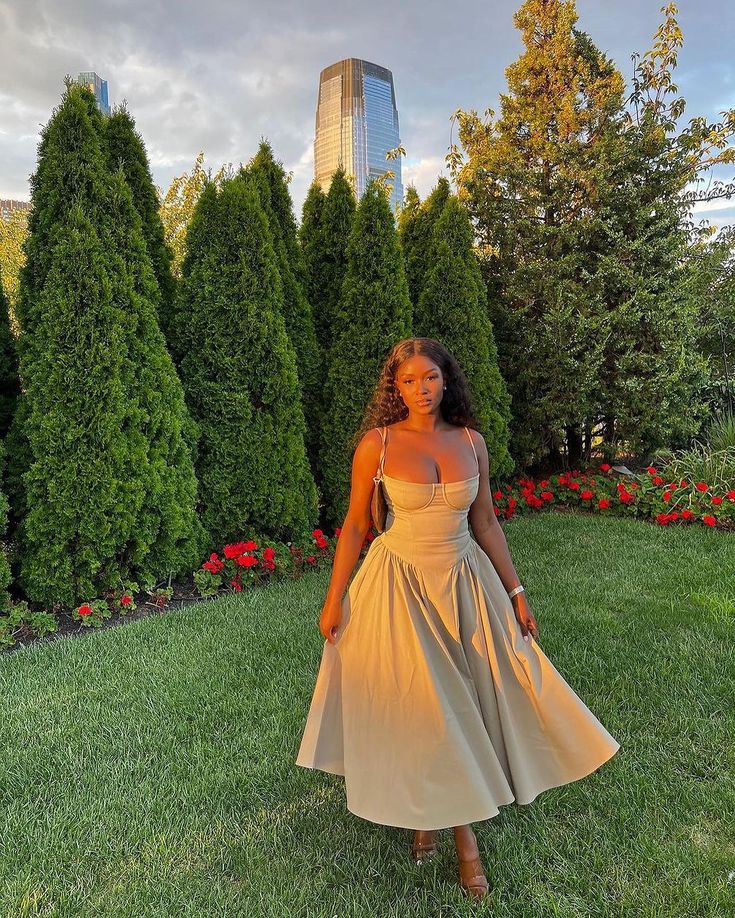 Vintage Elegant Solid Mid Length Evening Dress