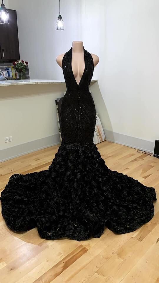 Black Halter Neck Mermaid Evening Dress With 3D Flower Sexy Formal Gown