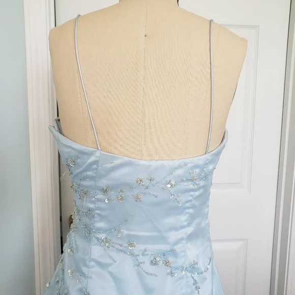 Elegant Light Blue Tulle Sequins Beaded Evening Dress Layered A Line Party Prom Dress