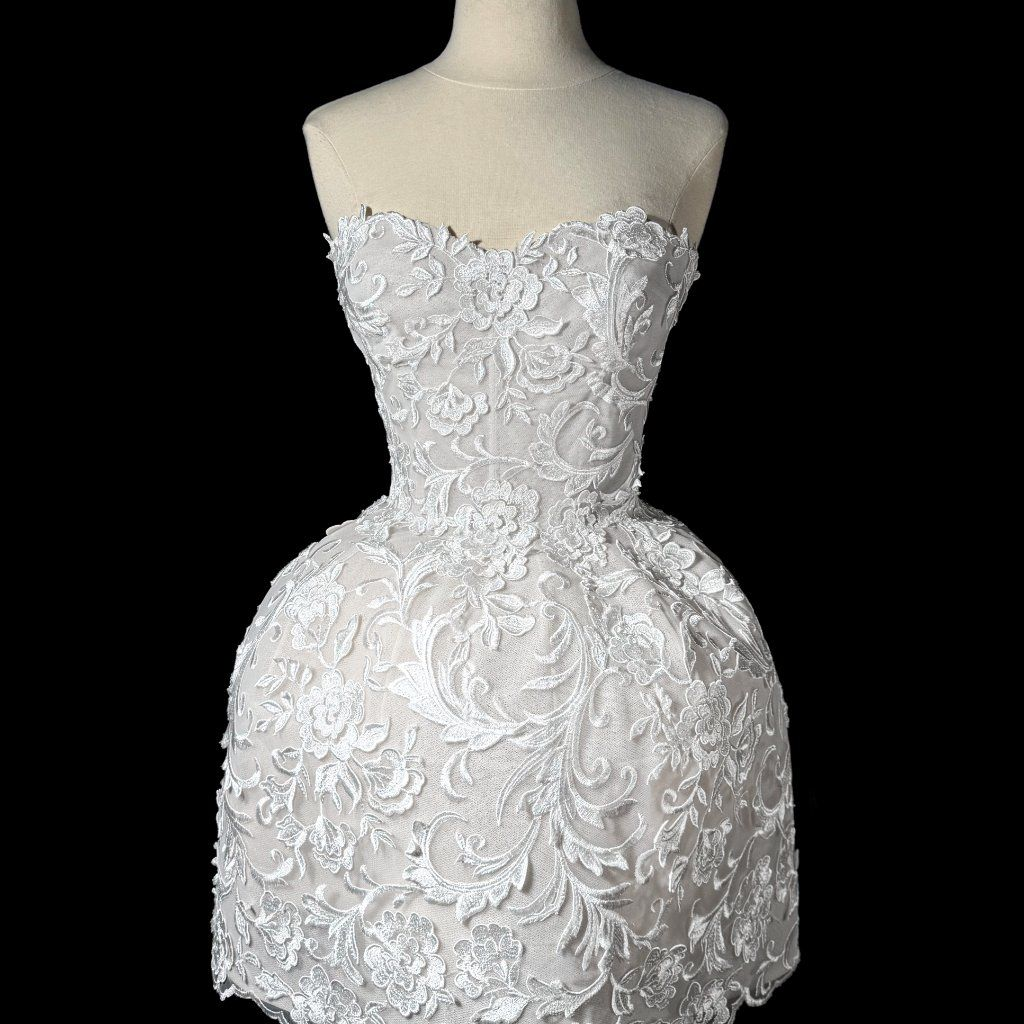 Classy Strapless White Lace Appliques Short Birthday Dress Formal Homecoming Dress