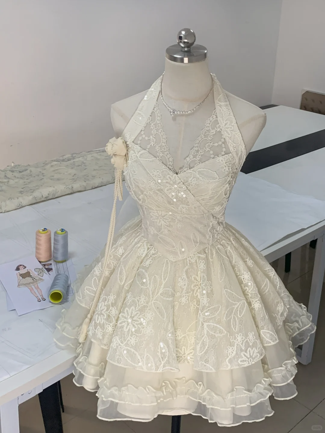 Cute Off-White Halter Lace Sequin Homecoming Dress 16th Birthday Outfits