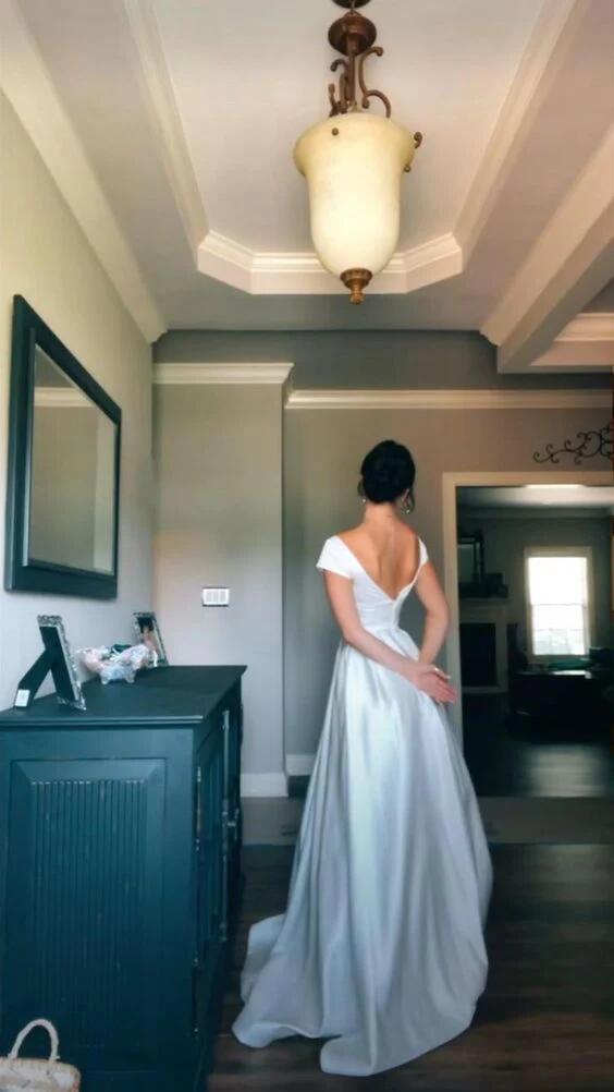 Generous A-line Simple Satin Wedding Dress Charming Wedding Dress