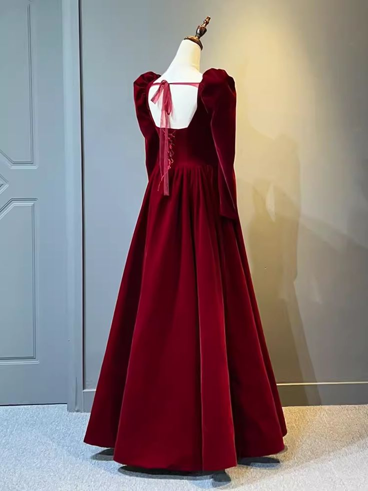Elegant Red Velvet Long Sleeves Evening Dress Formal Prom Dress With Beaded