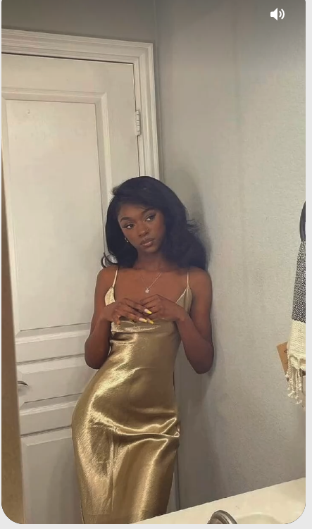 Mermaid Spaghetti Straps Long Prom Dress Gold Charming Evening Dress Black Girls Prom Dress