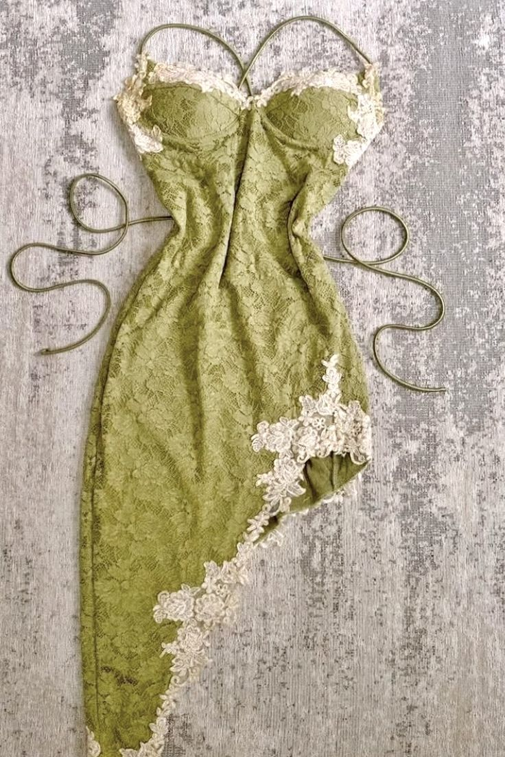 Vintage Green Lace Appliques Sheath Formal Graduation Homecoming Dress Short Birthday Party Dress