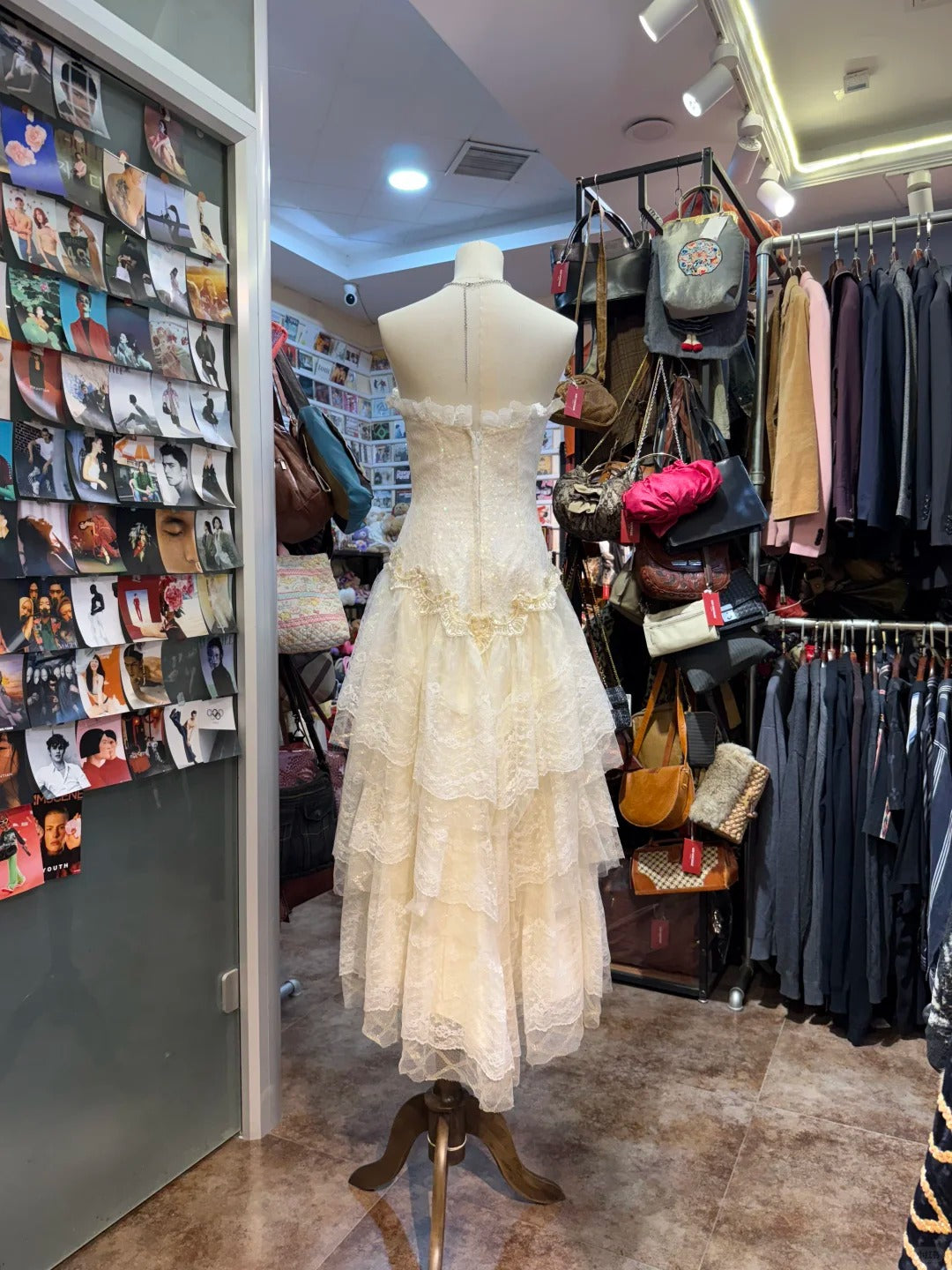Sweet Ivory Heart-Shaped Neckline Embroidered Layered Lace Prom Dress Evening Dress