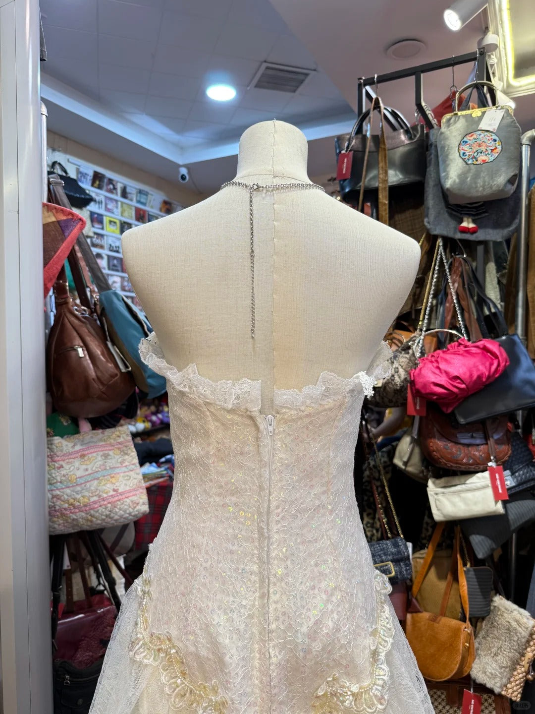 Sweet Ivory Heart-Shaped Neckline Embroidered Layered Lace Prom Dress Evening Dress