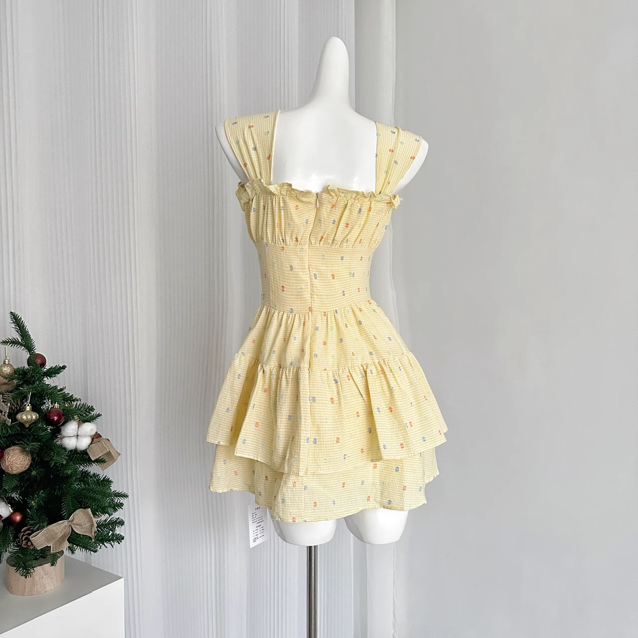 Cute A line Strapless Sleeveless Yellow Floral Holiday Dresses Beach Dress Birthday Outfits