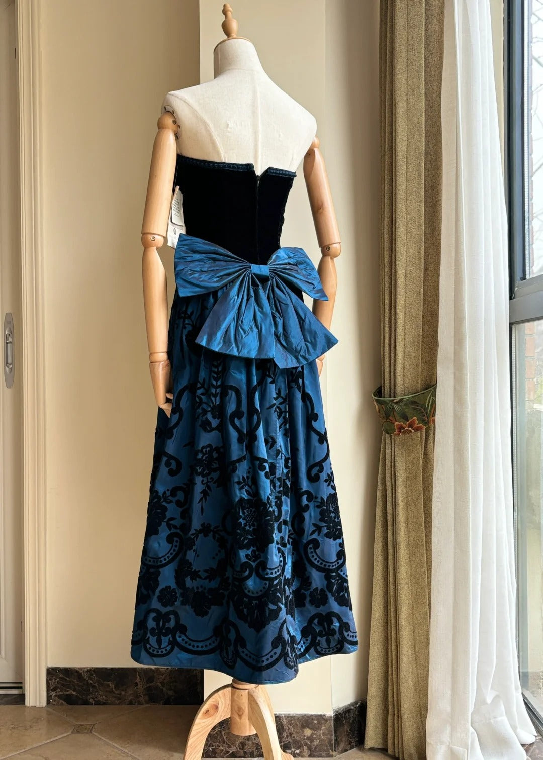 Retro Blue And Black A-line Strapless Bow Jacquard Velvet Long Prom Dress Evening Dress