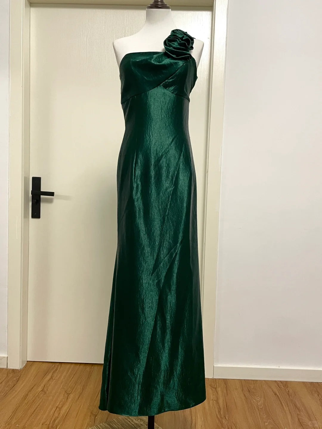 Elegant Dark Green 3D Floral One-shoulder Satin Long Prom Dress Evening Dress