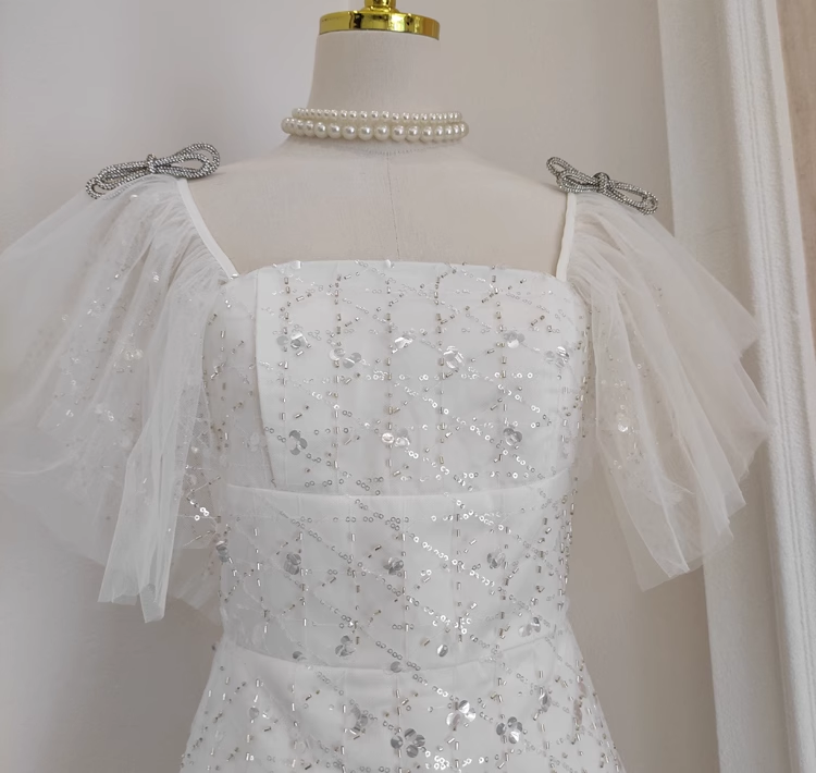 Cute A line Square neckline Tulle White Sequin Party Dress Short Birthday Dresses With Beads