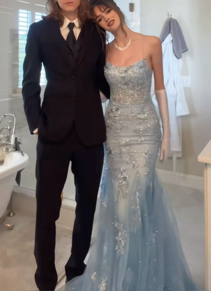 Charming Sky Blue Spaghetti Straps Tulle Sequin Mermaid Evening Dress Long Prom Dress With Gloves