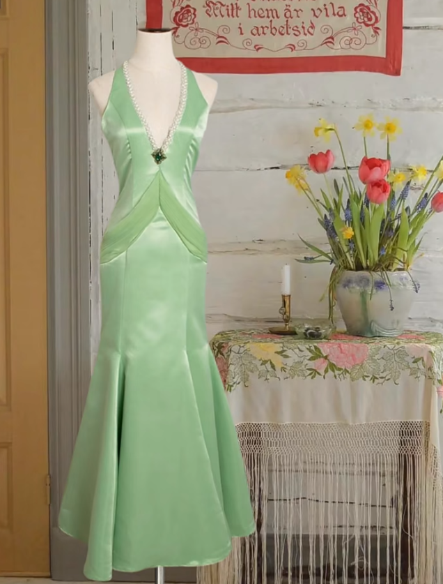 Unique Pastel Green Halter V Neck Satin Beaded Mermaid Evening Dress Long Prom Dress
