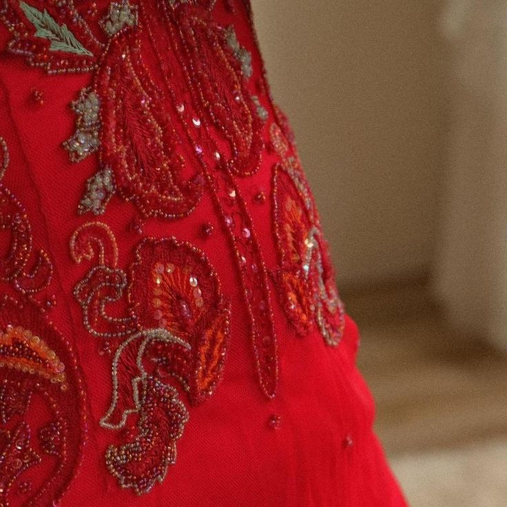 Luxury Red Spaghetti Straps Beaded Evening Dress Formal Prom Dress