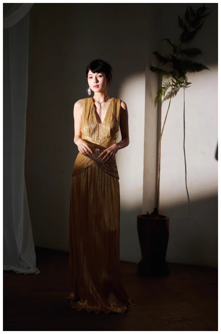 Gorgeous V Neck Gold Satin Pleated Long Evening Dress 19th Birthday Outfits