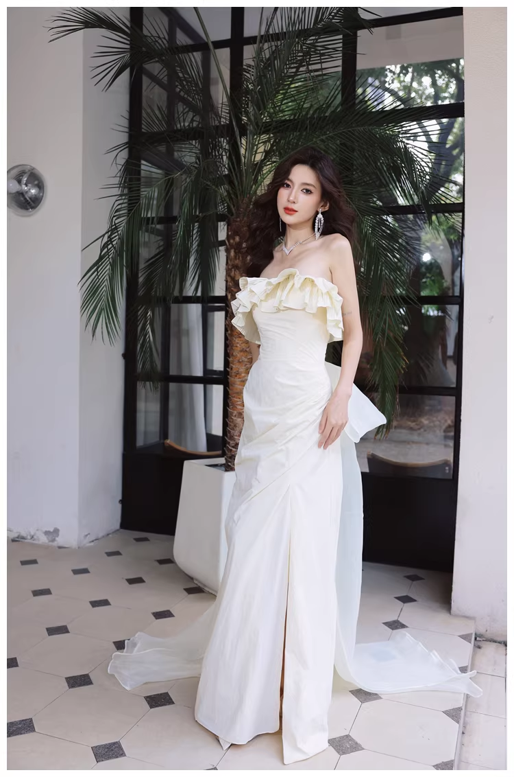Elegant Beige Strapless Satin Pleated Mermaid Slit Long Evening Dress Birthday Party Dress With Bow