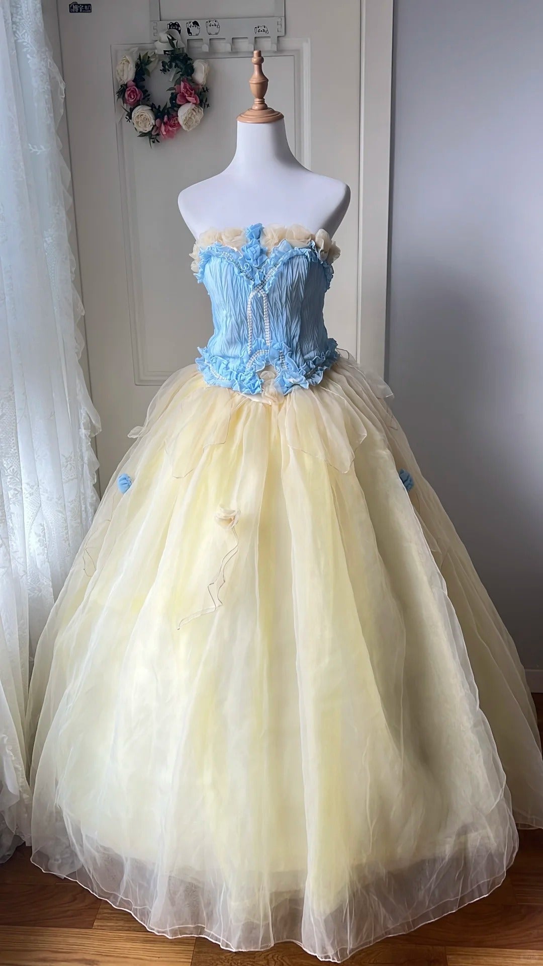 Dreamy Blue and Yellow Color-blocked Strapless Tulle Ball Gown Evening Dress Sweet 16 Dress