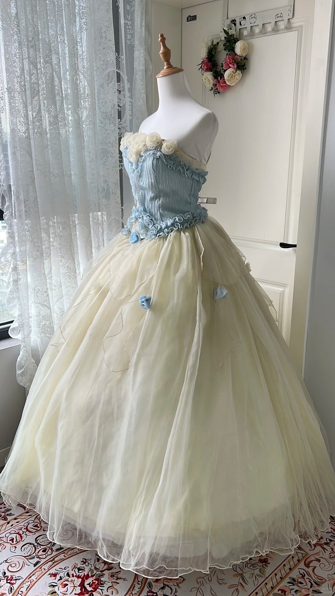 Dreamy Blue and Yellow Color-blocked Strapless Tulle Ball Gown Evening Dress Sweet 16 Dress