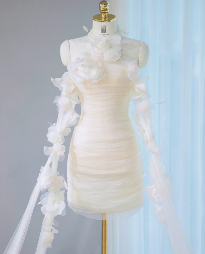 Chic Tulle Pleated Sheath Homecoming Dress Light Champagne Cocktail Dress
