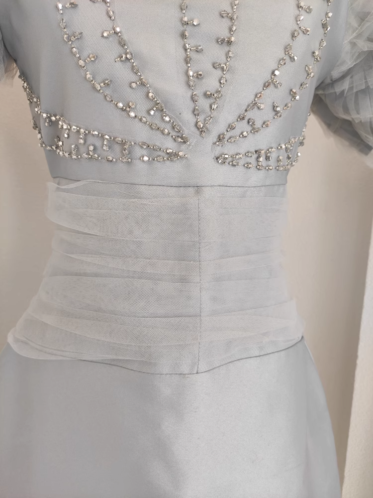 Sexy A Line Scoop Neckline Silver Gray Satin Dinner Party Dresses Birthday Outfits