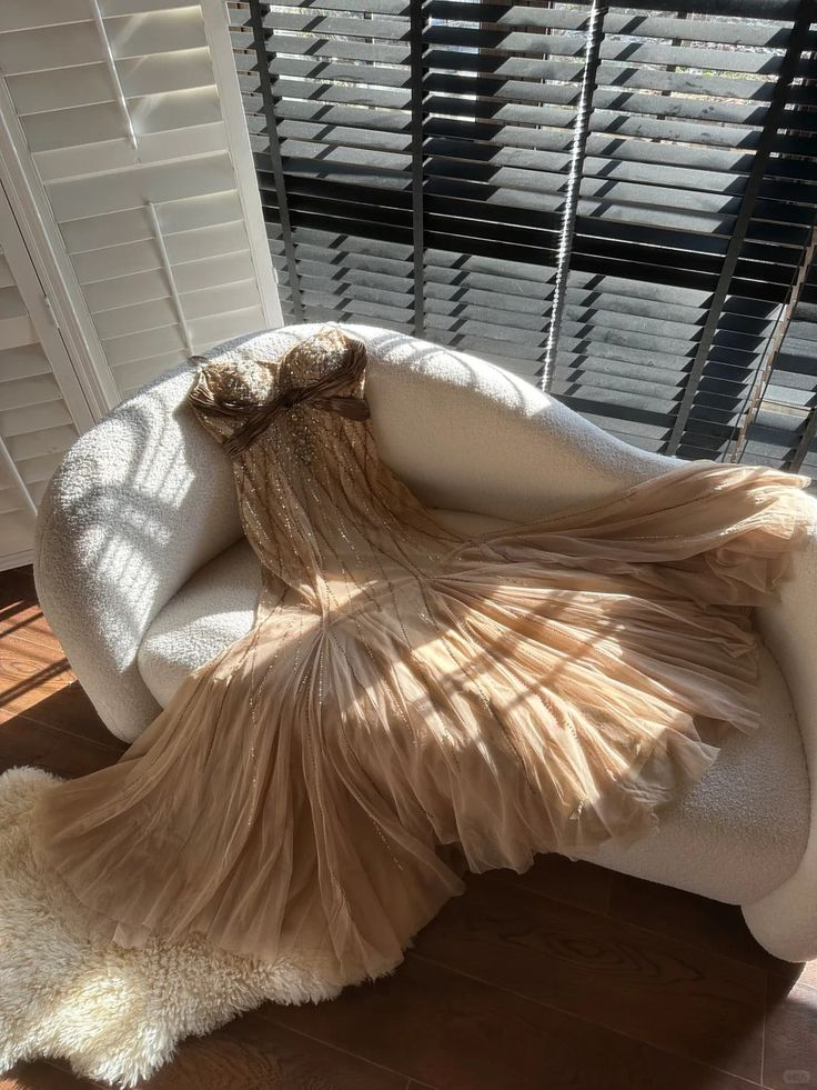 Shiny Vintage Beaded Chiffon Gold Long Prom Dress