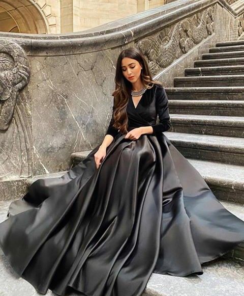 Black Lone Sleeves A-Line Prom Dresses