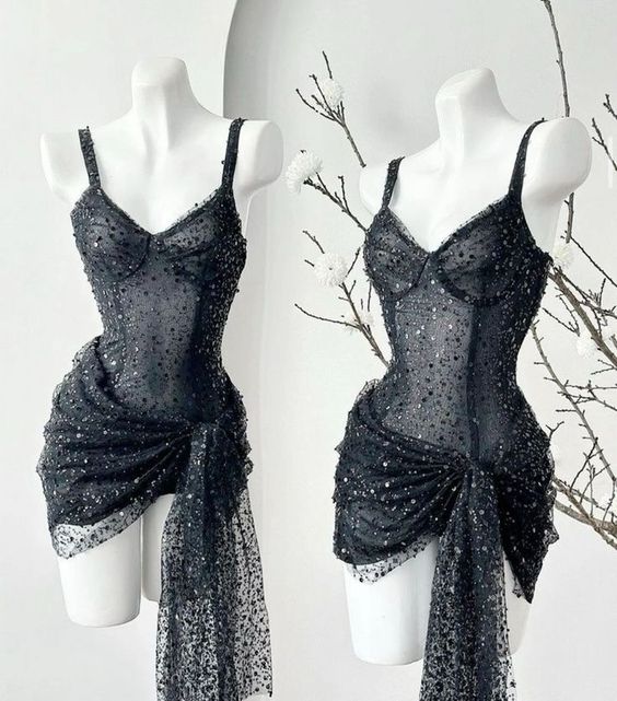 Sexy Straps Mini Tulle Homecoming Dress