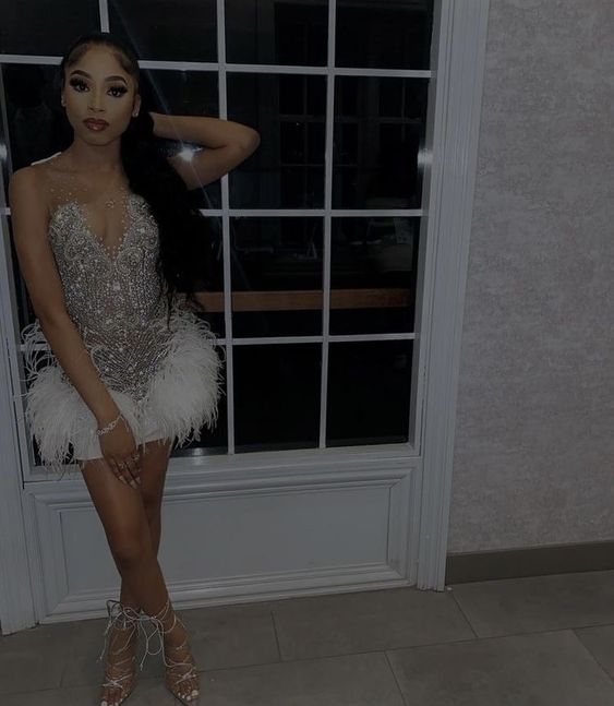 Elegant Short Homecoming Dresses Beaded Party Dress