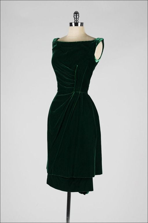 Green Velvet Short Homecoming Dress