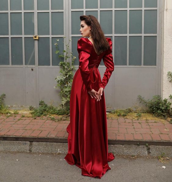 Square Neck Long A Line Evening Gown Burgundy Long Sleeves Satin Formal Prom Party Dress