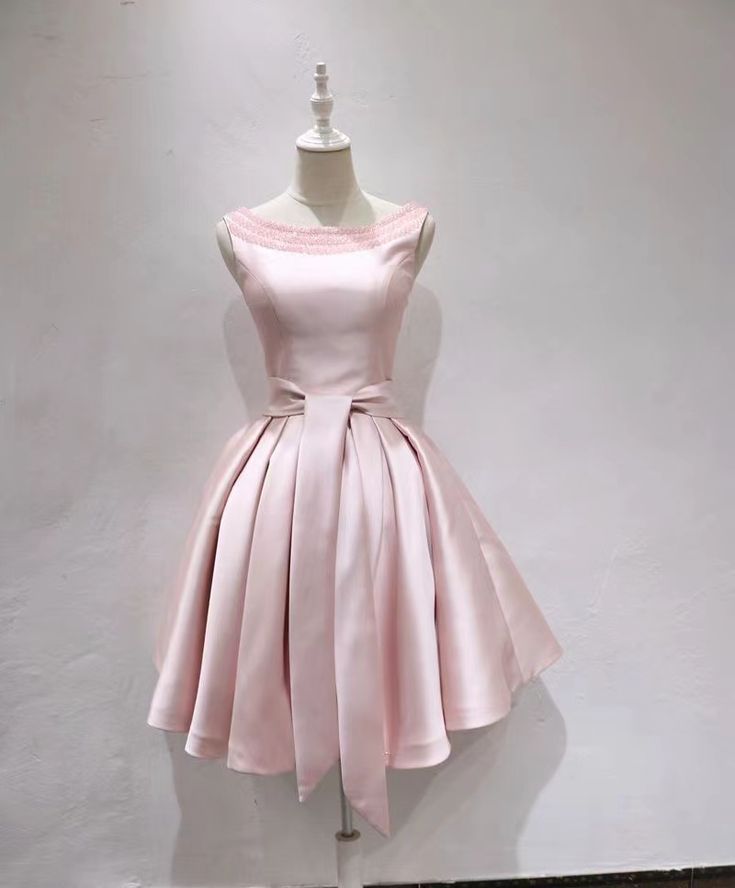 O-neck Homcoming Dress, Satin Sleeveless Dress With Beads