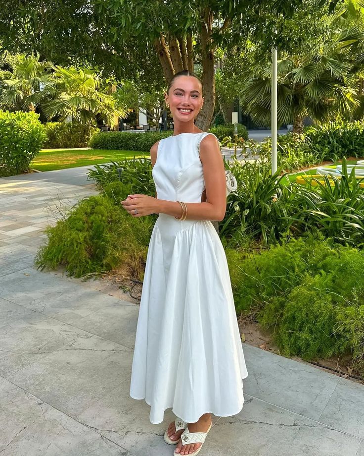 Women's White Backless Long Dress Elegant Sleeveless O-Neck Fashion Party Holiday Dress