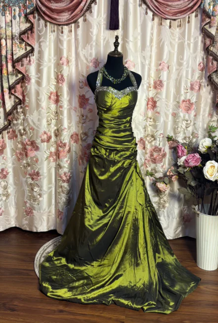 Vintage Halter Green Beaded Satin Pleated Mermaid Prom Dress Party Dresses