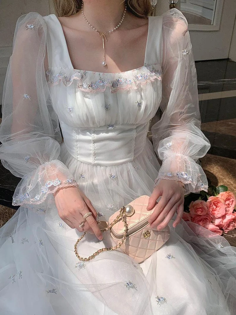 White Mesh Fairy Dress Woman French Vintage Embroidery Floral Flare Sleeve Princess Prom Dresses